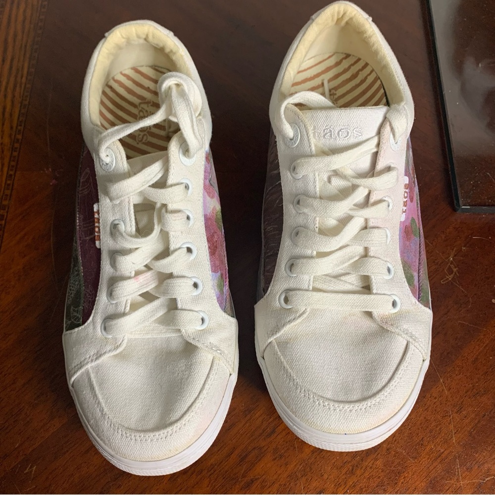 Taos Hand Painted Wine Vineyard Canvas Star Mist Sneakers